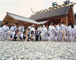Amazon | 第62回 伊勢神宮式年遷宮記念オルゴール お木曳&お白石